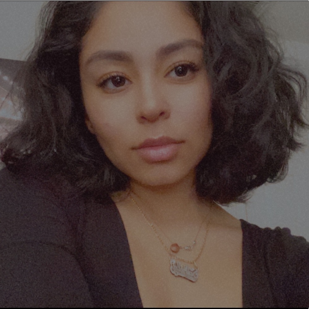 Meet your Posher, Sahily